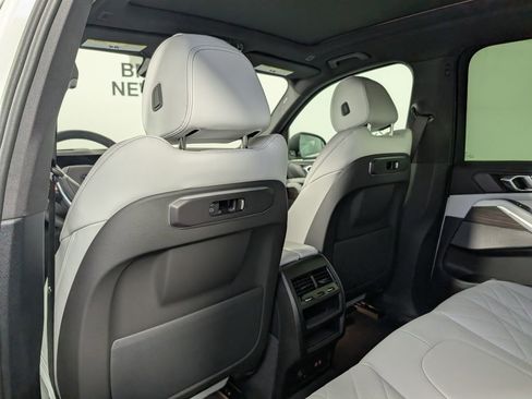 New 2026 BMW X5 xDrive40i w/ Premium Package AWD/4WD image 14