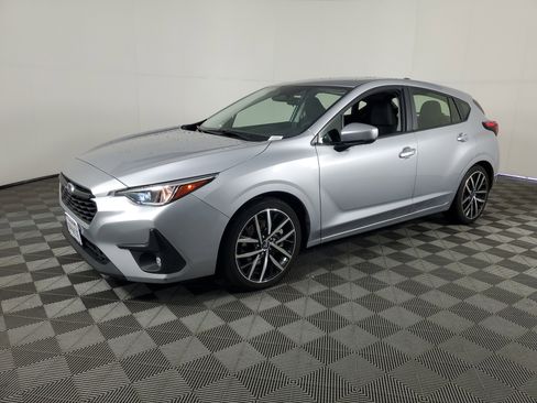 Used 2024 Subaru Impreza 2.0i Sport image 8