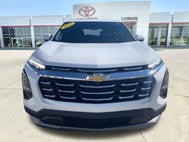 Used 2025 Chevrolet Equinox LT w/ Safety and Technology Package FWD image 8