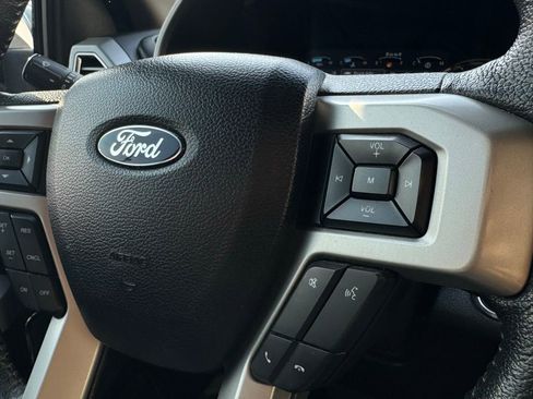 Used 2015 Ford F150 Lariat w/ Equipment Group 502A Luxury AWD/4WD image 22