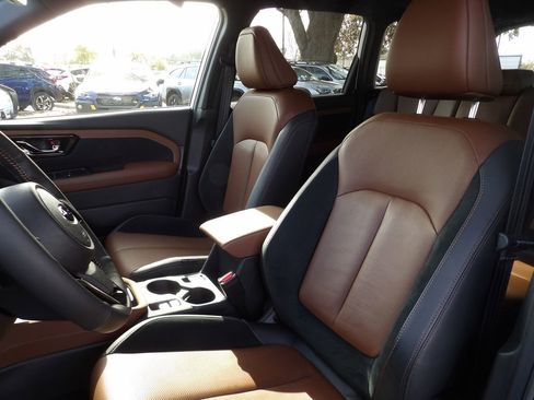 Used 2025 Subaru Forester Touring w/ Popular Package - Touring image 15