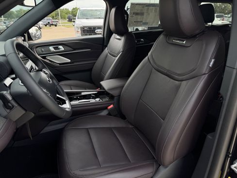 New 2026 Ford Explorer Platinum image 20