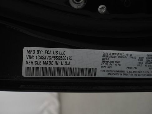 Certified 2025 Jeep Grand Wagoneer Series III w/ Rear Seat Video Group 1 AWD/4WD image 59