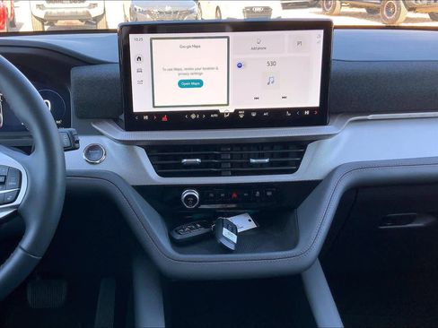 Certified 2025 Ford Explorer Active image 7