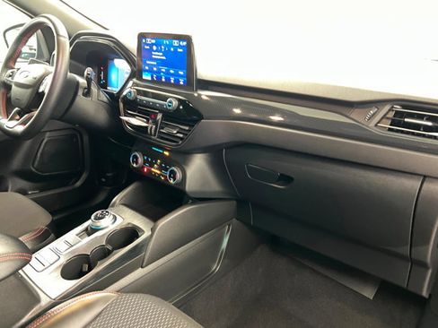 Used 2025 Ford Escape ST-Line Select image 24