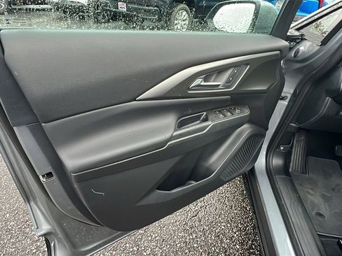 New 2026 Chevrolet Equinox EV LT image 11