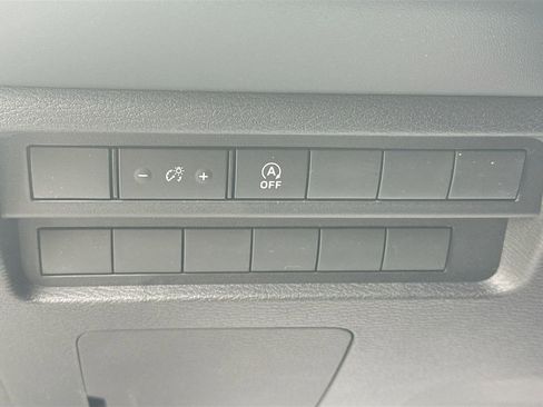 New 2026 Mitsubishi Outlander ES image 10