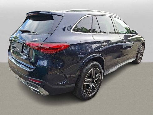 Used 2024 Mercedes-Benz GLC 300 4MATIC image 3