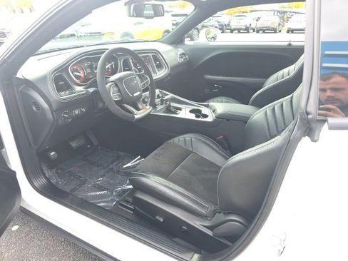 Used 2022 Dodge Challenger SRT Hellcat w/ Plus Package image 12