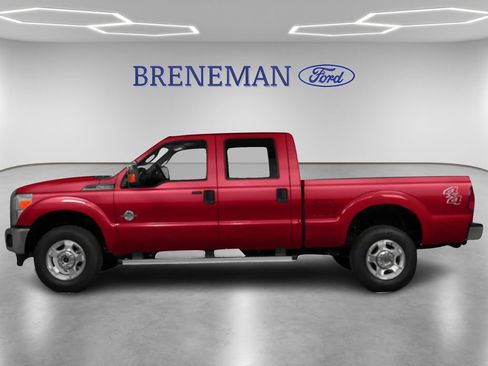 Used 2016 Ford F350 XLT w/ XLT Premium Package image 3