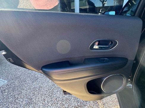 Used 2022 Honda HR-V EX image 29