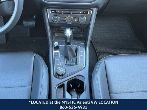 Certified 2020 Volkswagen Tiguan SE w/ Panoramic Sunroof Package image 17