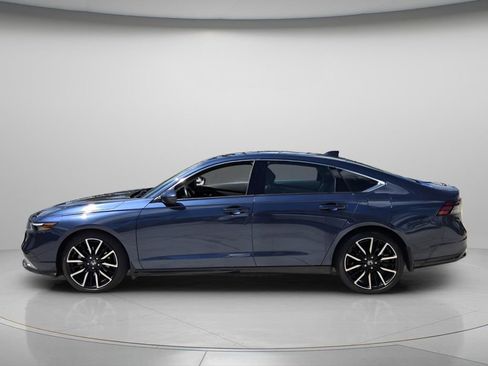 Certified 2024 Honda Accord Touring image 4