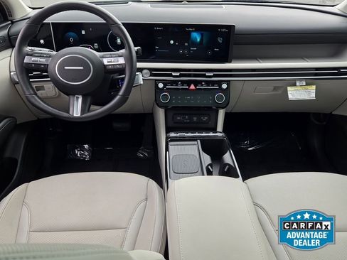 Certified 2025 Hyundai Tucson Limited AWD/4WD image 19
