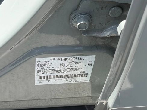 Used 2024 Ford Maverick XLT FWD image 14