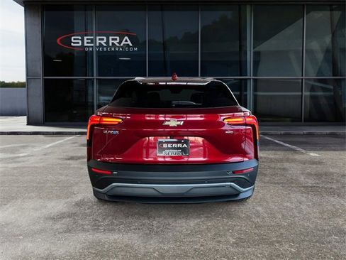 Used 2025 Chevrolet Blazer EV LT image 3