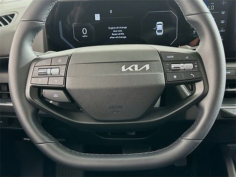Used 2025 Kia K4 EX image 14