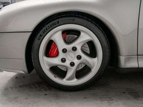 Used 1997 Porsche 911 4 Coupe AWD/4WD image 9