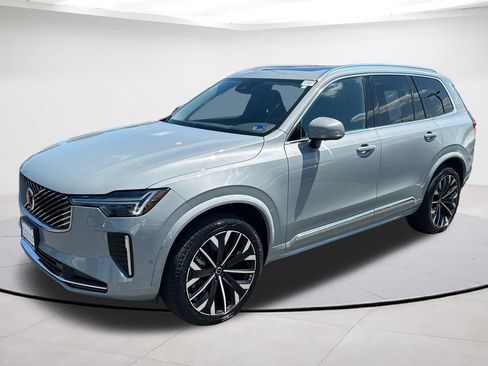 Certified 2026 Volvo XC90 B6 Plus AWD/4WD image 1