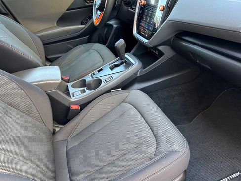 Used 2024 Subaru Crosstrek 2.0i Premium AWD/4WD image 16