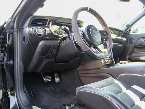 Used 2022 Ford Mustang Shelby GT500 w/ Carbon Fiber Track Pack image 26