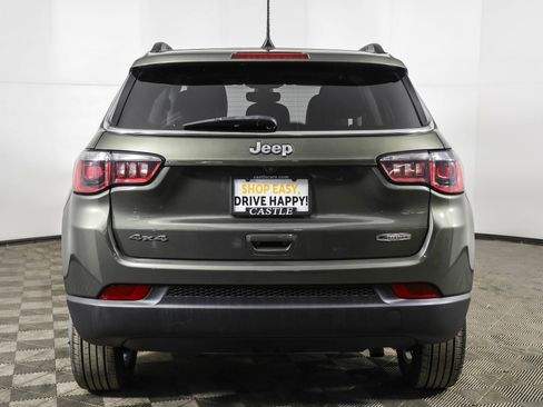 Used 2018 Jeep Compass Latitude w/ Popular Equipment Group image 16