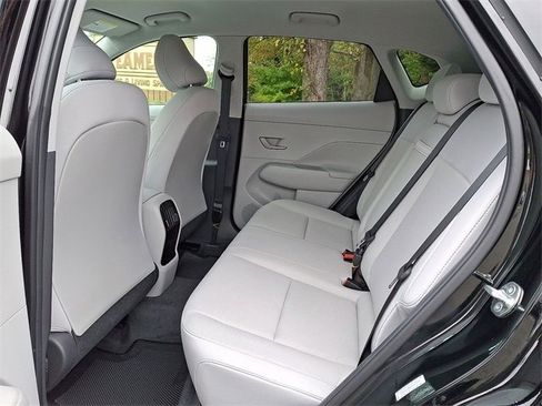 Certified 2024 Hyundai Kona SEL w/ Convenience Package image 20