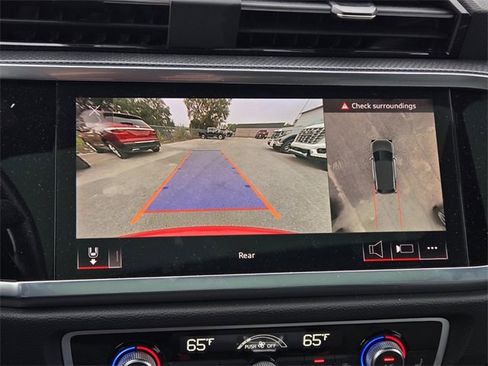 Used 2022 Audi Q3 2.0T Premium Plus image 22