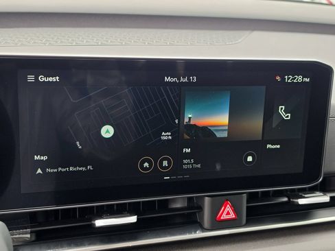 New 2026 Kia Carnival EX FWD image 24