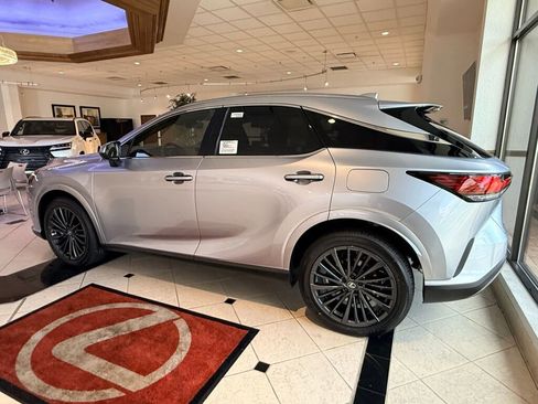 New 2026 Lexus RX 450h AWD image 2