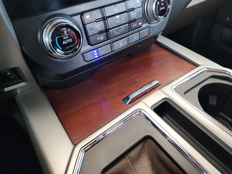 Used 2019 Ford F150 King Ranch w/ Equipment Group 601A Luxury AWD/4WD image 51