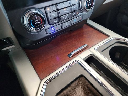 Used 2019 Ford F150 King Ranch w/ Equipment Group 601A Luxury AWD/4WD image 51