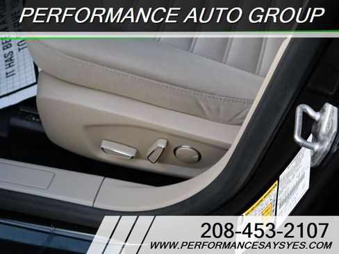 Used 2017 Ford Fusion SE image 17