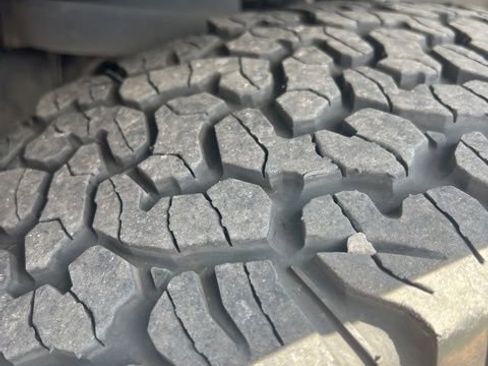 Used 2018 RAM 1500 Express w/ Express Value Package image 33