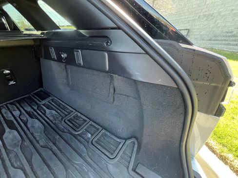 Used 2025 Land Rover Range Rover Velar Dynamic SE image 34