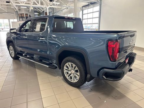 Used 2025 GMC Sierra 1500 Denali w/ Technology Package AWD/4WD image 3