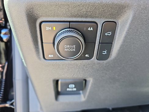 New 2026 Ford Expedition Platinum w/ Platinum Ultimate Package image 28