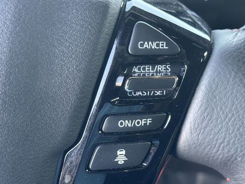 Used 2025 Nissan Frontier PRO-4X w/ Pro Convenience Package image 25