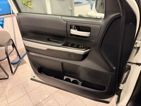 Used 2016 Toyota Tundra SR5 w/ TRD Off Road Package image 21