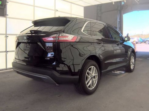 Used 2023 Ford Edge SEL w/ Convenience Package AWD/4WD image 4