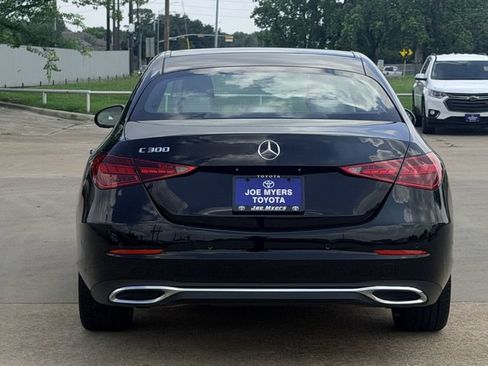 Used 2025 Mercedes-Benz C 300 Sedan image 8