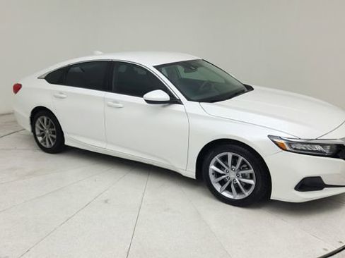 Used 2021 Honda Accord LX image 7