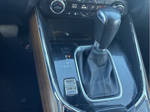 Used 2018 MAZDA CX-9 Signature image 21
