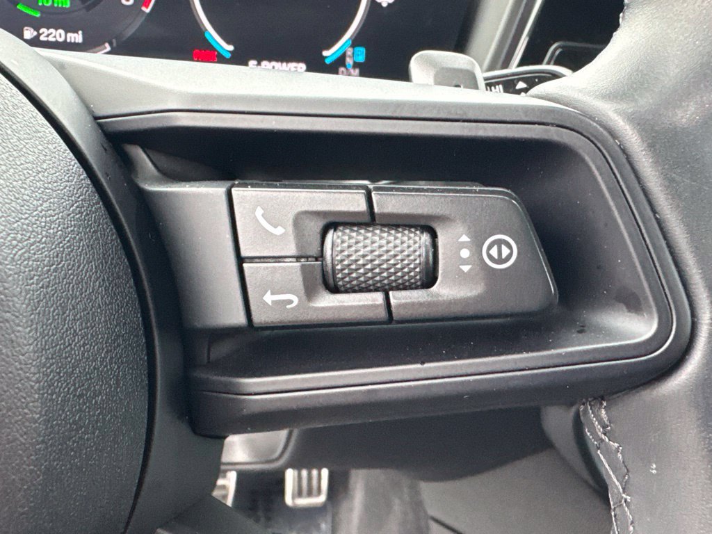 Used 2024 Porsche Cayenne S AWD/4WD image 29