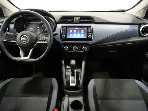 Used 2025 Nissan Versa SV FWD image 9