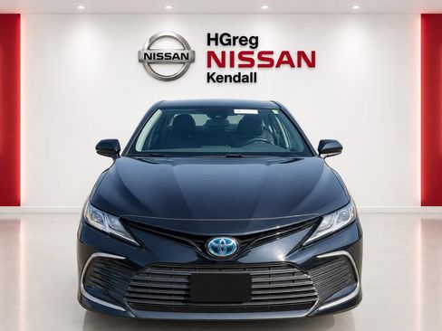 Used 2024 Toyota Camry LE FWD image 5