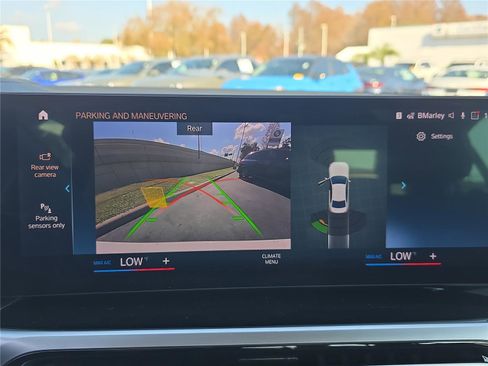 Certified 2023 BMW 330i Sedan w/ Premium Package image 17