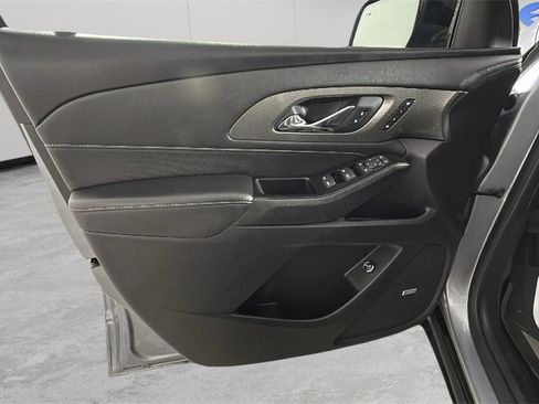 Used 2023 Chevrolet Traverse Premier w/ Redline Edition image 30