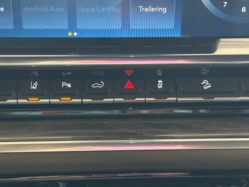 Used 2026 Chevrolet Silverado 2500 LTZ w/ LTZ Convenience Package AWD/4WD image 47