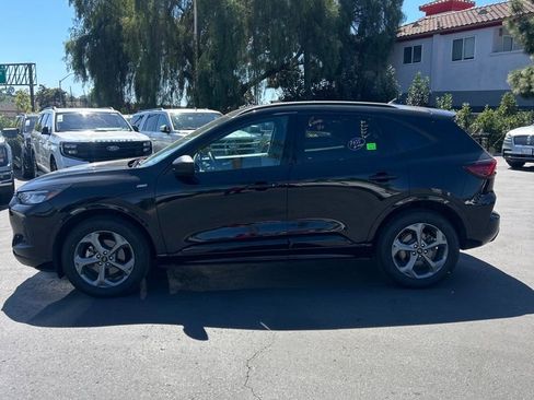 Used 2024 Ford Escape ST-Line image 6